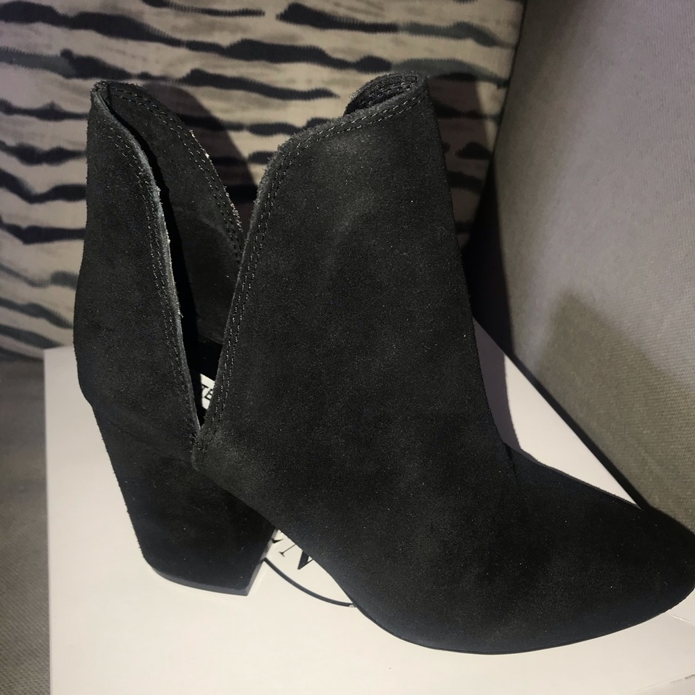 Steve Madden Rookie / black suede 7.5